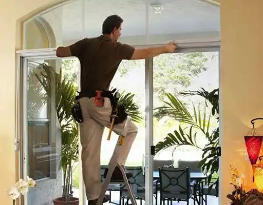 Professional measuring service for made-to-measure blinds in Málaga
